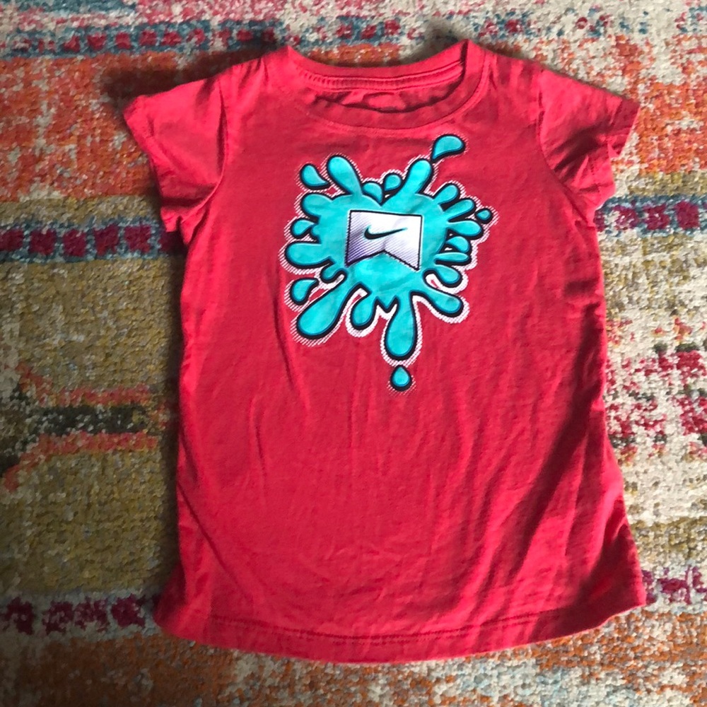 Nike tee